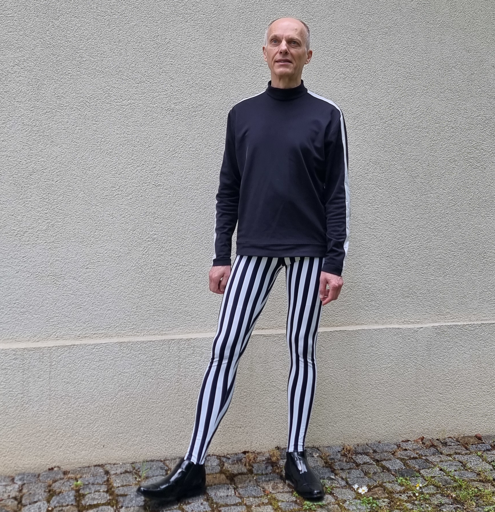 Black Striped Top, Marine White Striped Running Pants